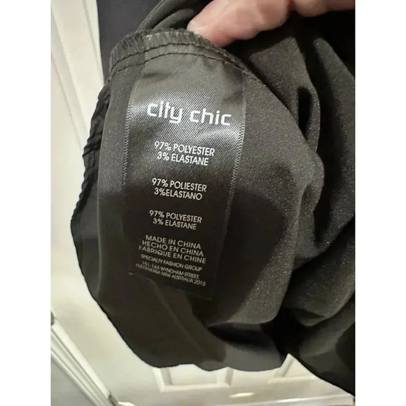 NWT City Chic Black Short Sleeve V-Neck Front Zipper Midi Dress Size XL - Picture 7 of 7